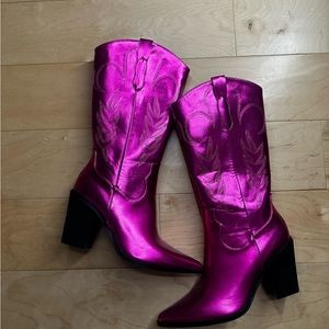 Size 7.5 Metallic Cowgirl Boots from Blushing Brunette